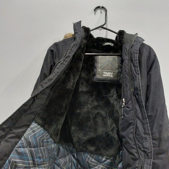 Aritzia TNA Black Vail Parka Size XS - Picture 5 of 8